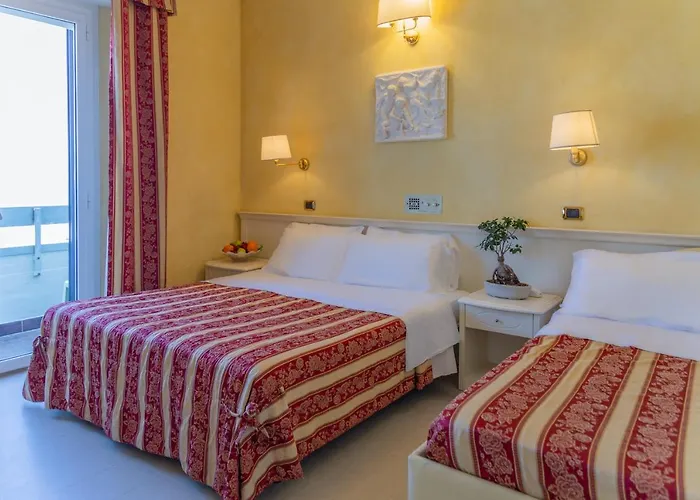 Hotel Executive La Fiorita 4*