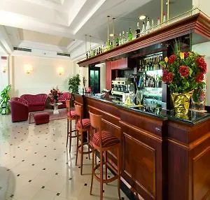 فندق Executive La Fiorita 4*