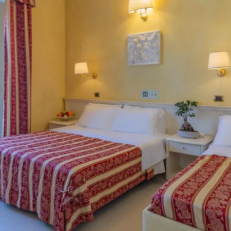 فندق Executive La Fiorita 4*