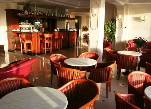 Executive La Fiorita 호텔 4*